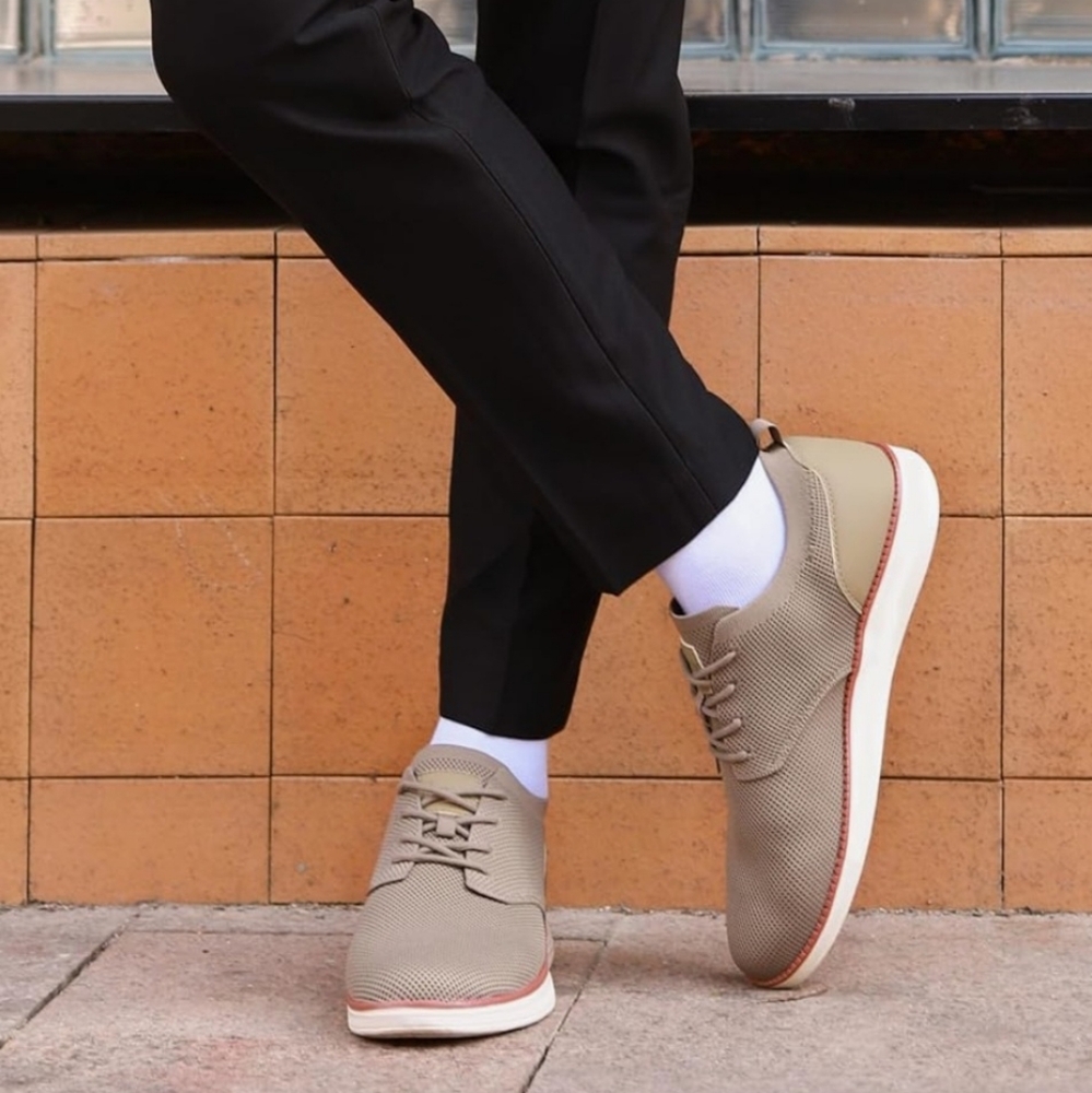 Breeze Shoes for Men Lace-Up Lightweight Casual Comfortable Fashion Sneakers
